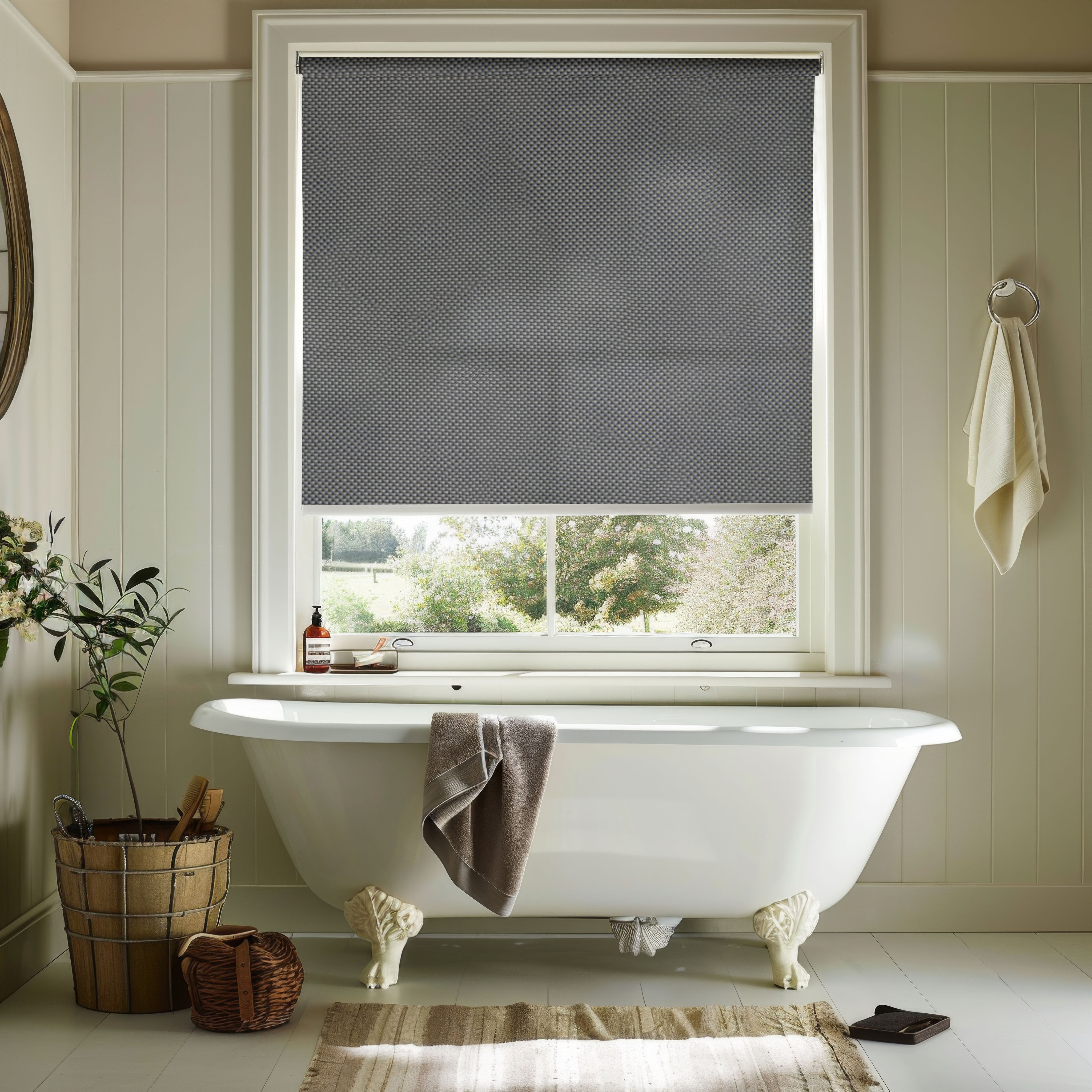 Lilian Light Filtering Roller Shades Cordless/Corded